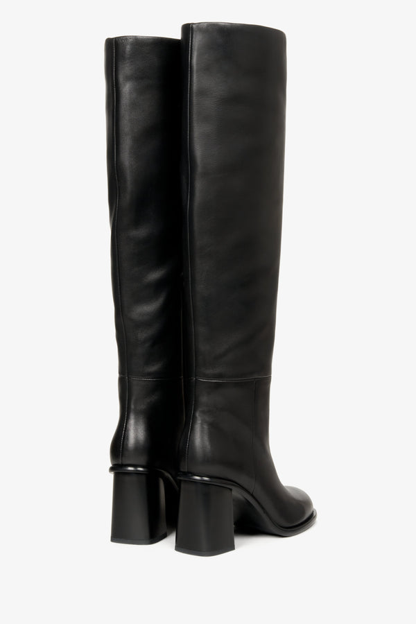 Women's leather boots for spring and autumn by Estro - close-up of the back of the boot.