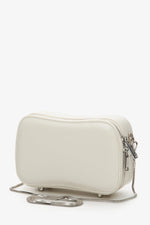 Women's Small Shoulder Bag in Light Beige with Silver Chain Estro ER00114350