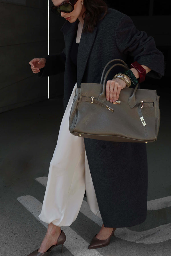 Spacious Italian leather bag, perfect for everyday use.