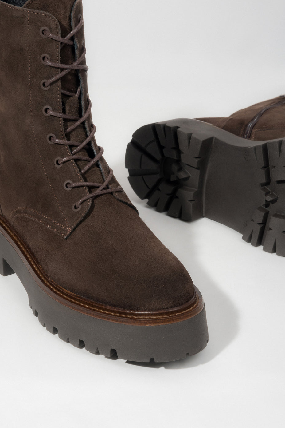 Dark brown velour women's ankle boots Estro.