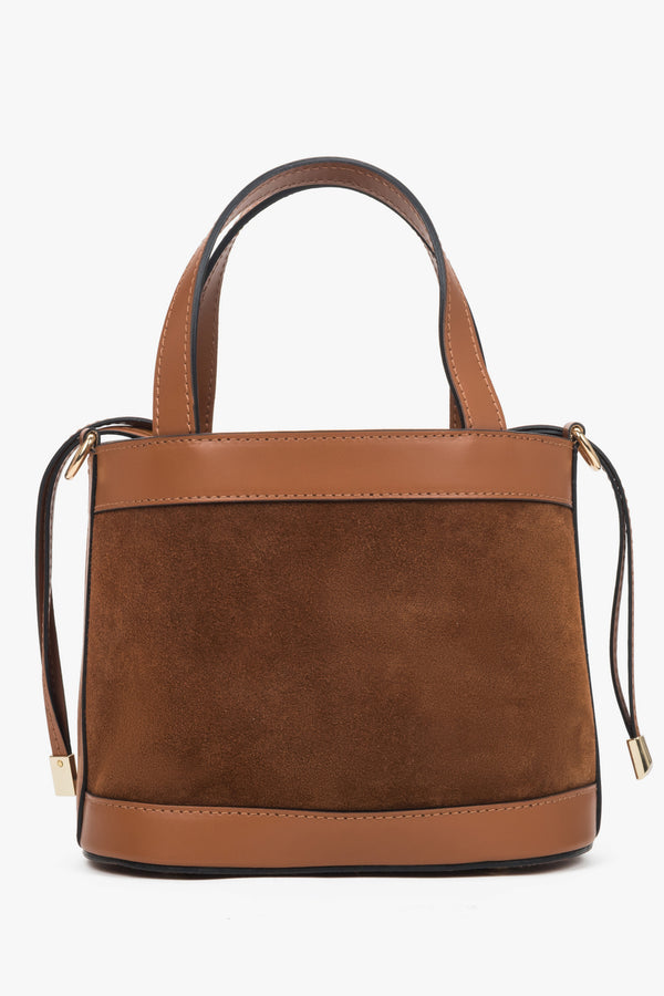 Classic brown structured handbag made of natural Italian velour and leather, Estro ER00117436.
