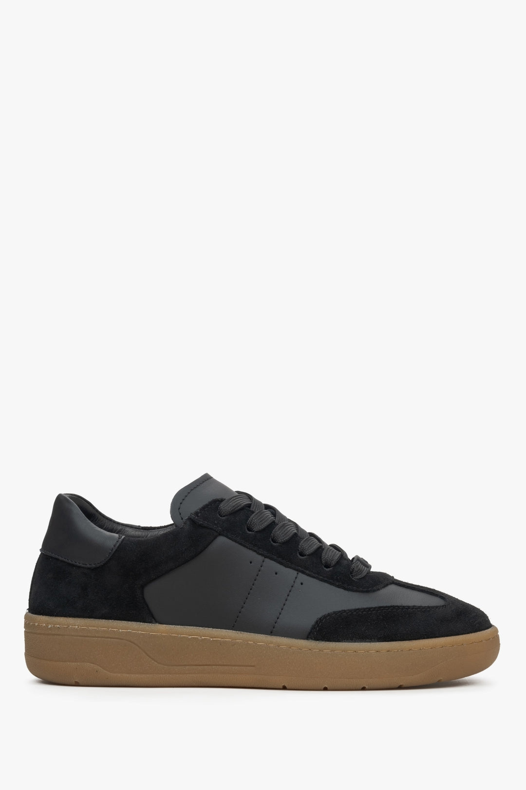 Women's Black Low-Top Sneakers made of Italian Genuine Leather and Velour Estro ER00115841.