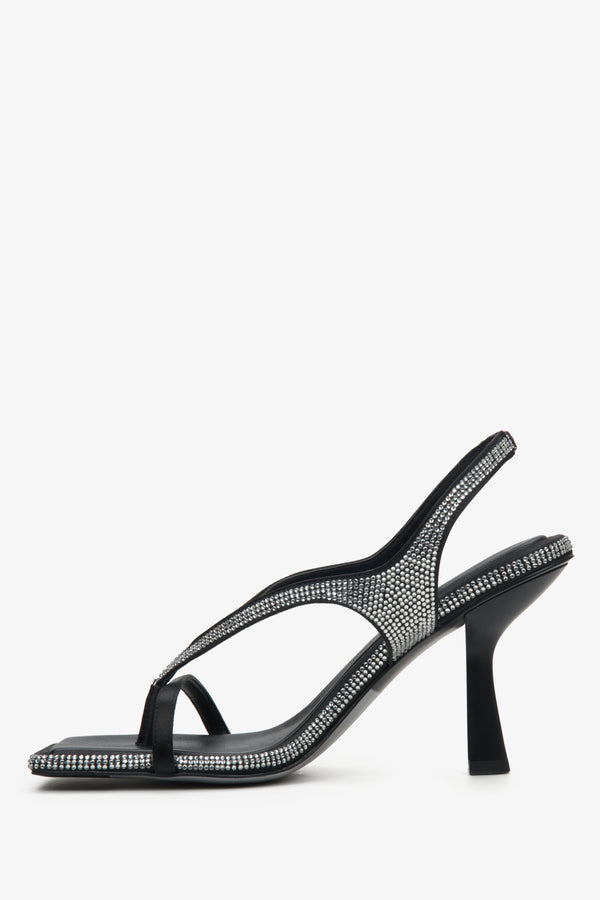 Diamond heeled sandals in black Estro- shoe profile.