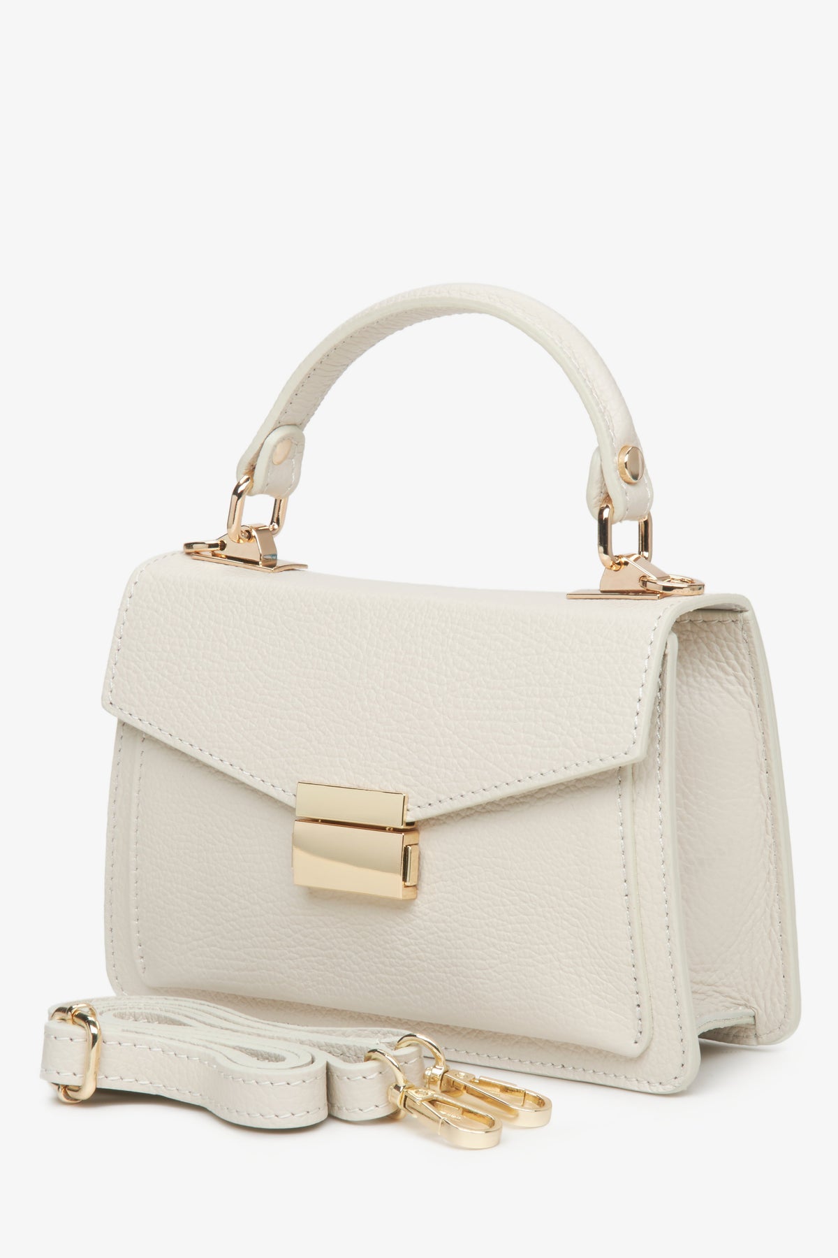 Women's small light beige  handbag in the shape of a case, made of premium Italian genuine leather by Estro - for summer.