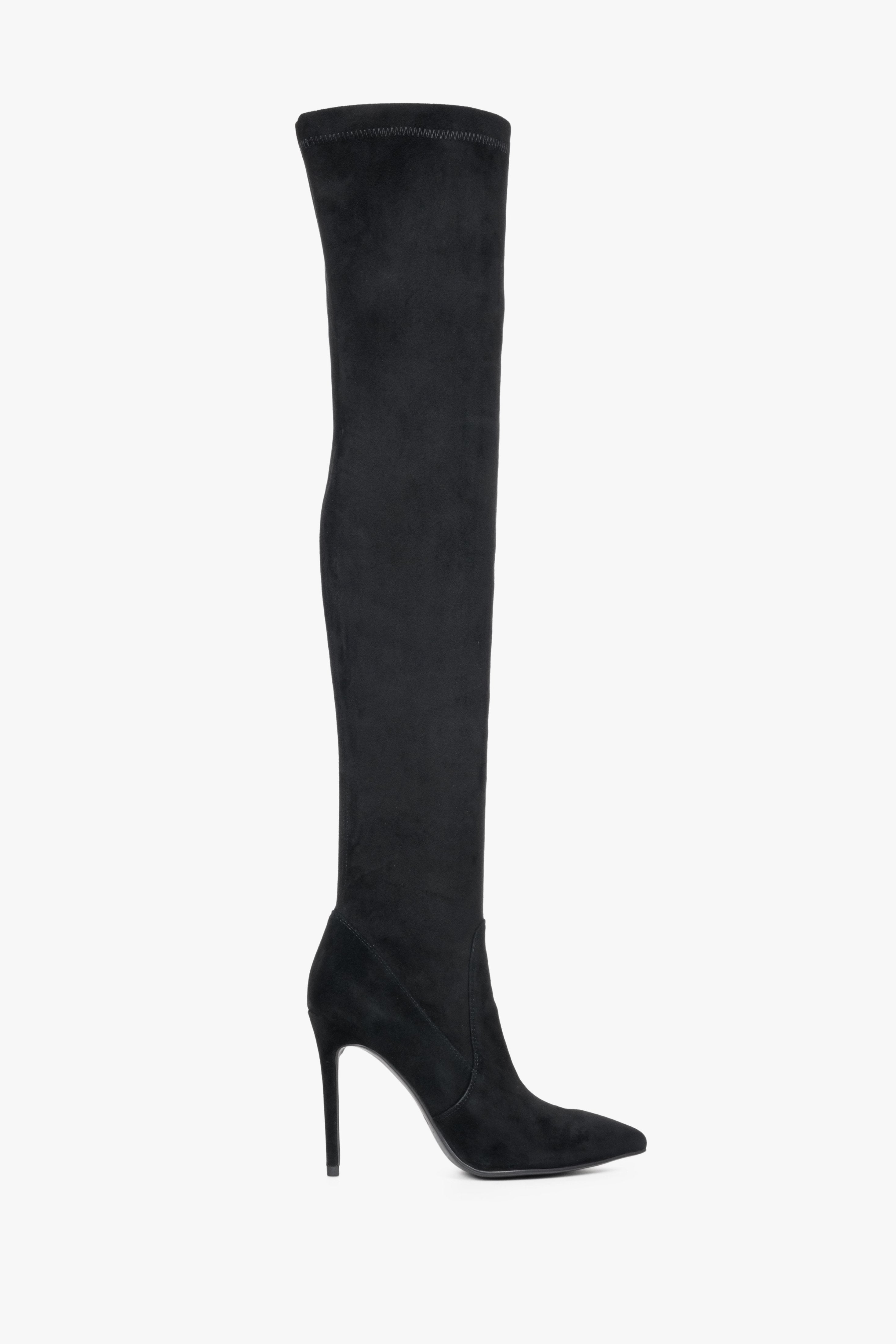 Women's black velvet boots with an elastic upper on a very high heel, Estro brand.