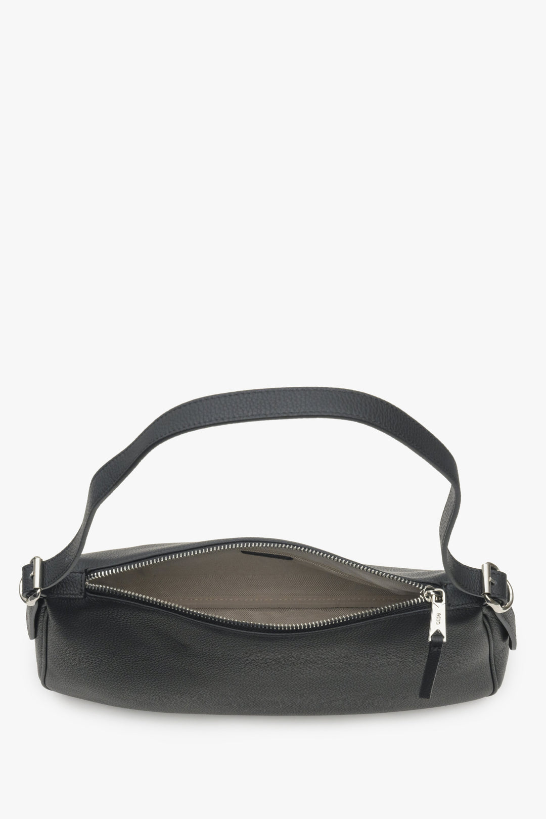 Women's black leather shoulder bag by Estro.