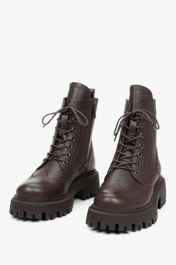 Dark brown leather Estro women's ankle boots with laces by Estro.