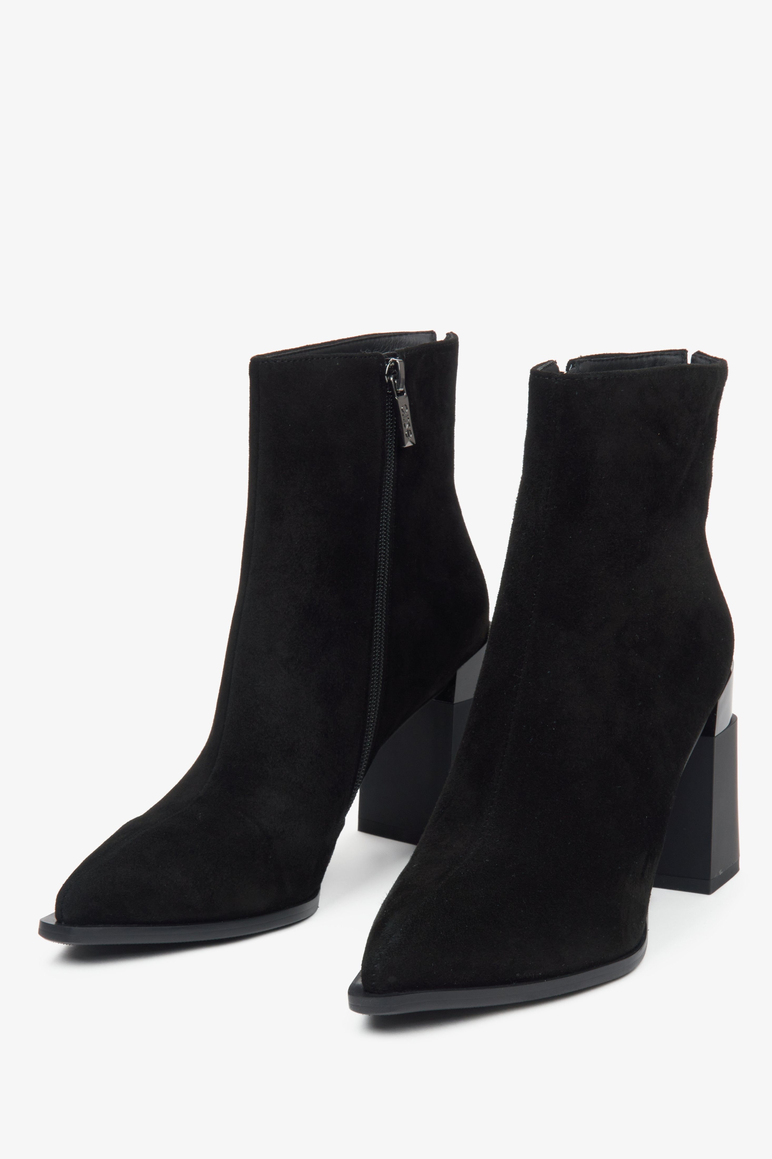 Women's black ankle boots with a high heel made of genuine velour and insulation by Estro - front view of the model.