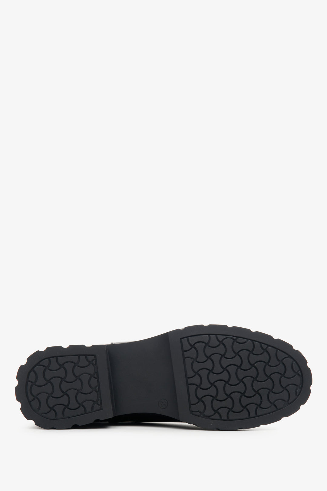 Women's black Estro Chelsea boots - close-up on the sole.