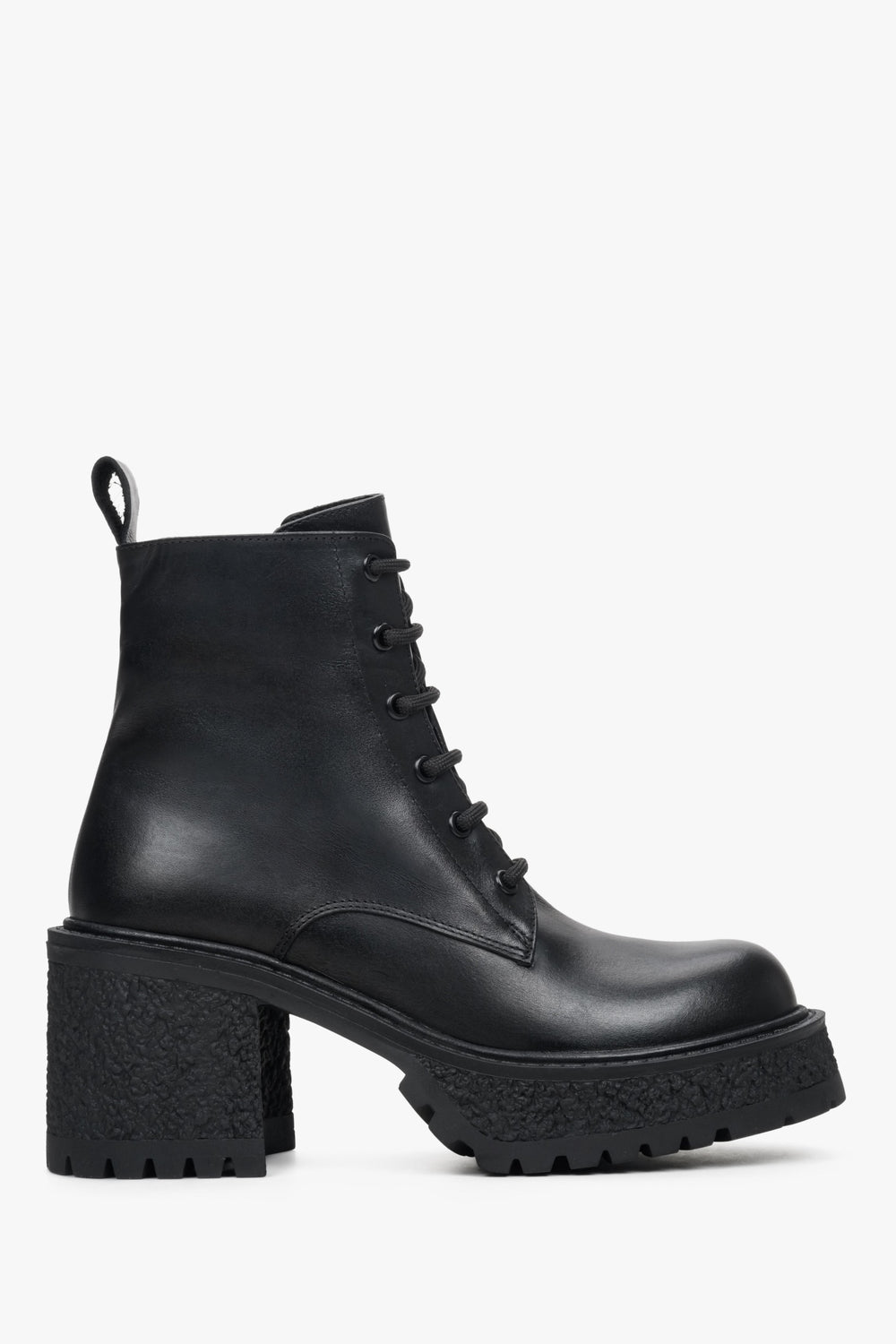 Black Leather Women's Ankle Boots Estro ER00112313.