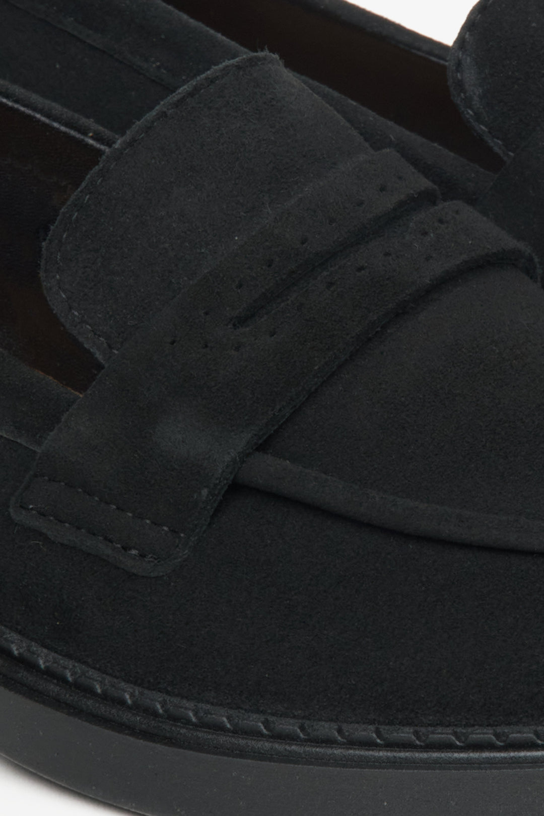 Black velour loafers for women Estro - close-up on details.