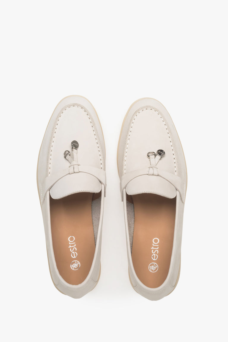 Women's light beige tassel loafers Estro.