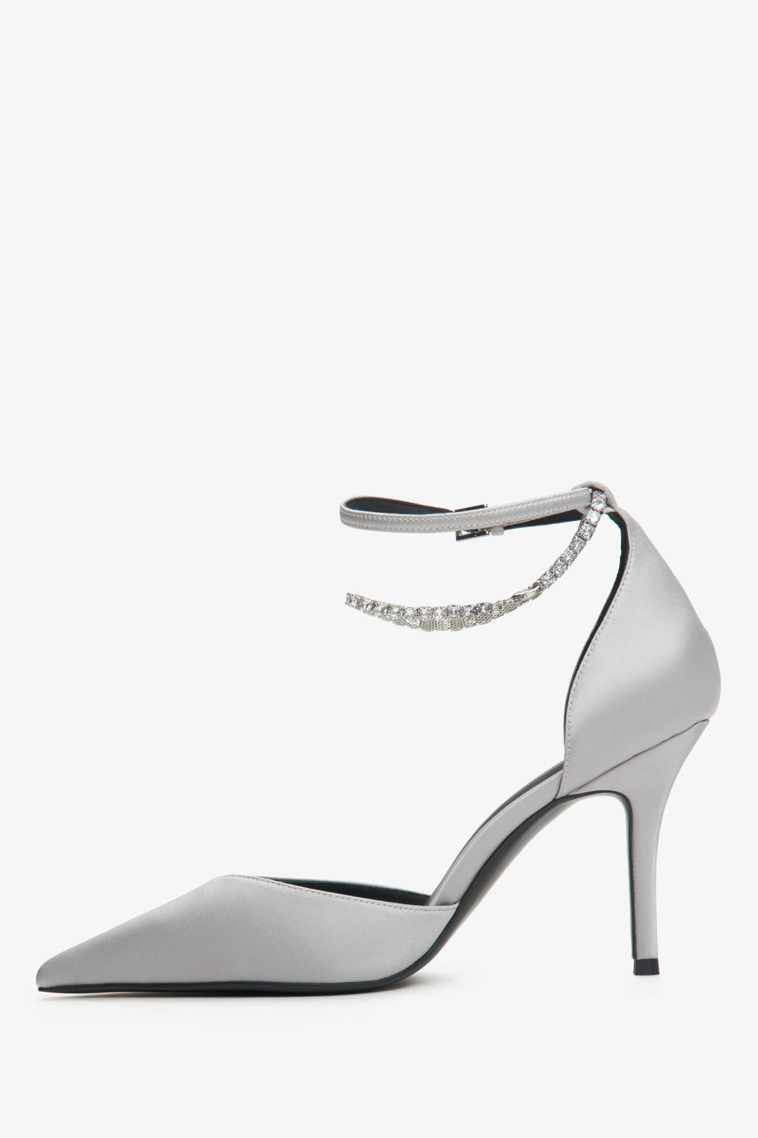 Women's grey pointed toe pumps with crystals by Estro x MustHave.