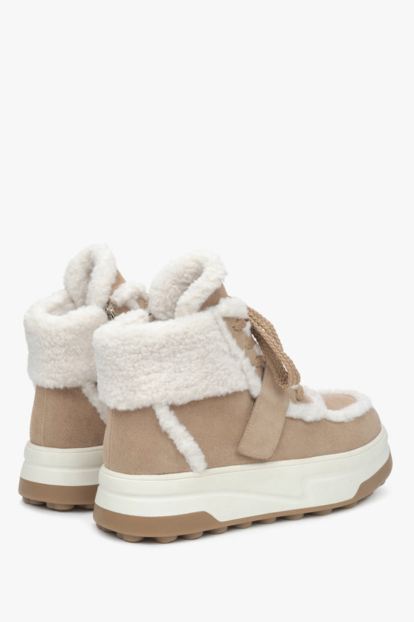 Women's Winter Beige Ankle Boots in Velour with Warm Wool Lining by Estro - shoe's heel line.