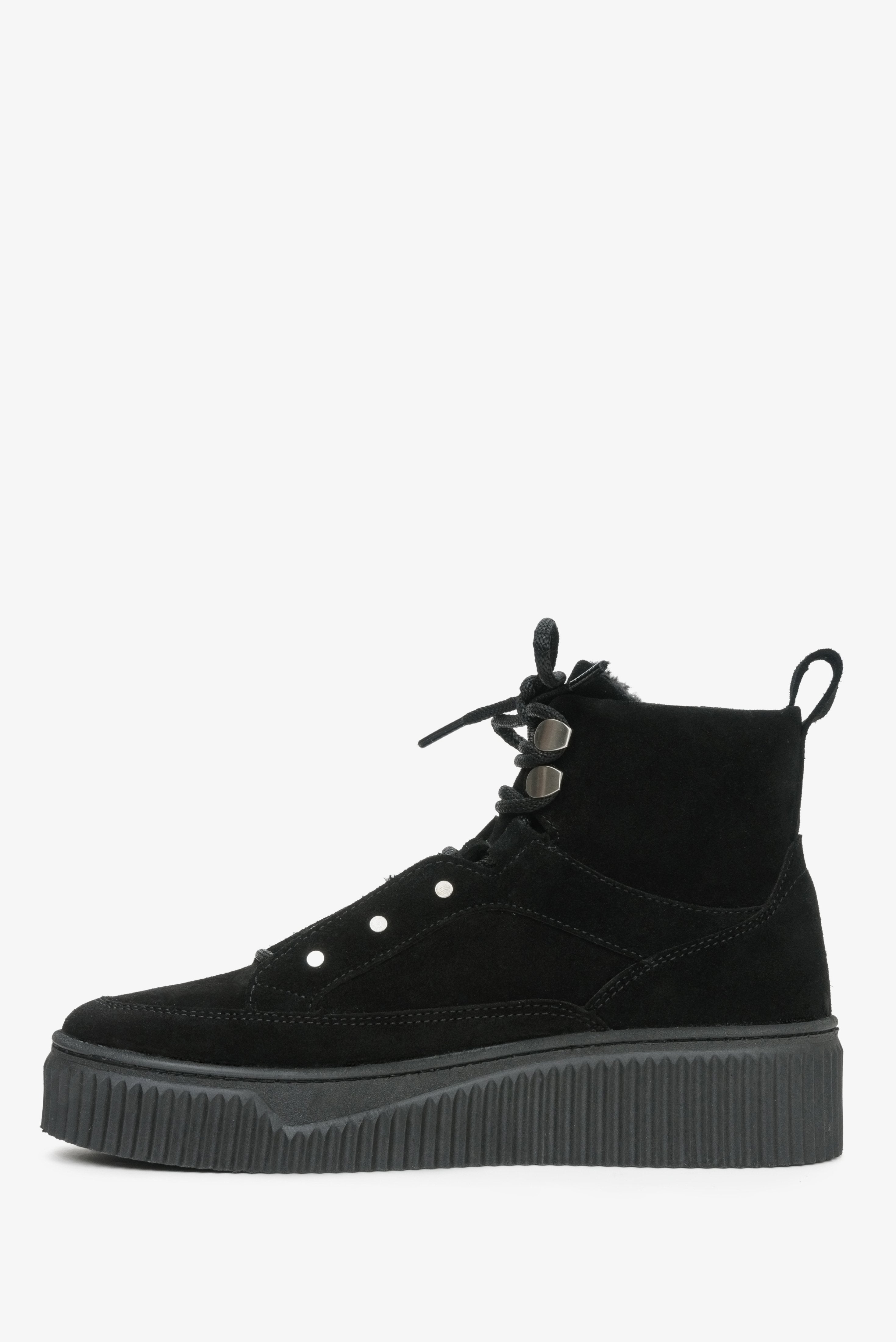 High-top women's winter suede sneakers in black by Estro.