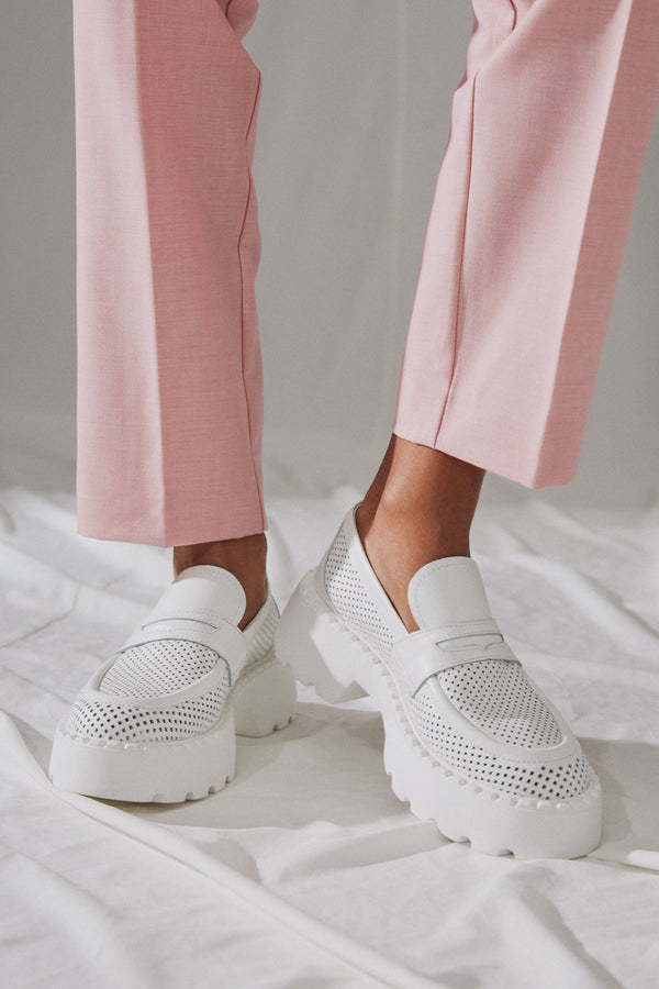 White Women's Perforated Loafers for Summer Estro ER00112849