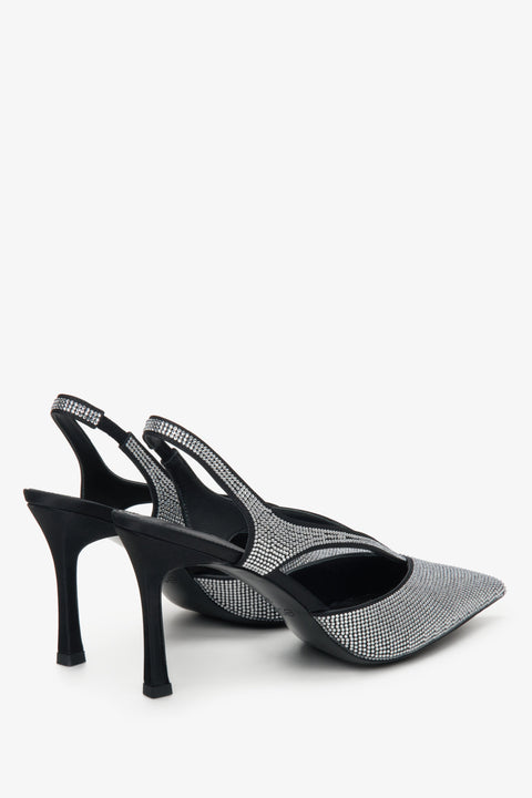 Women's heeled slide sandals in black with pointed toe Estro - a close-up on heels.