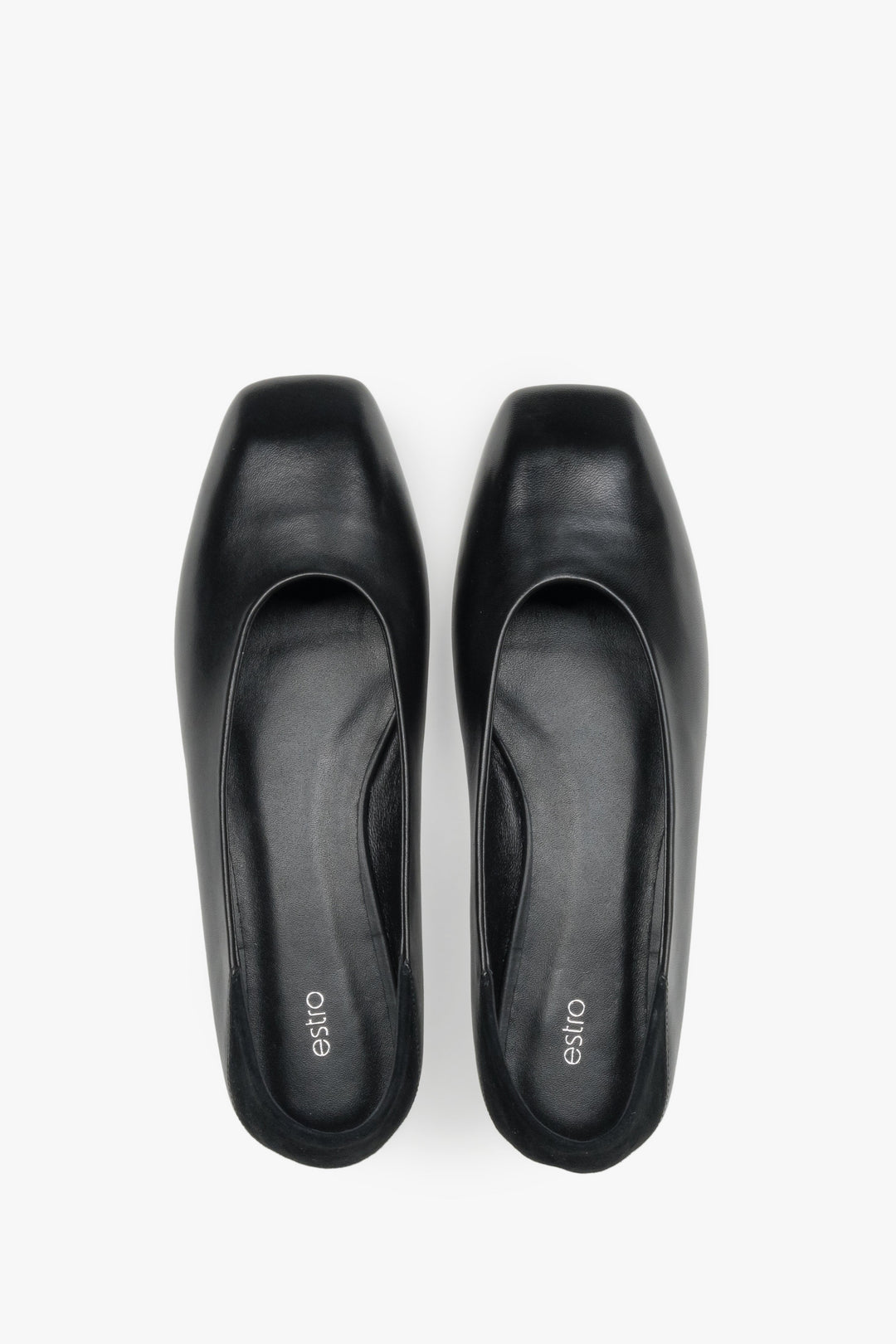 Luxurious chevro leather inside the shoe – guaranteeing softness, breathability, and all-day comfort.