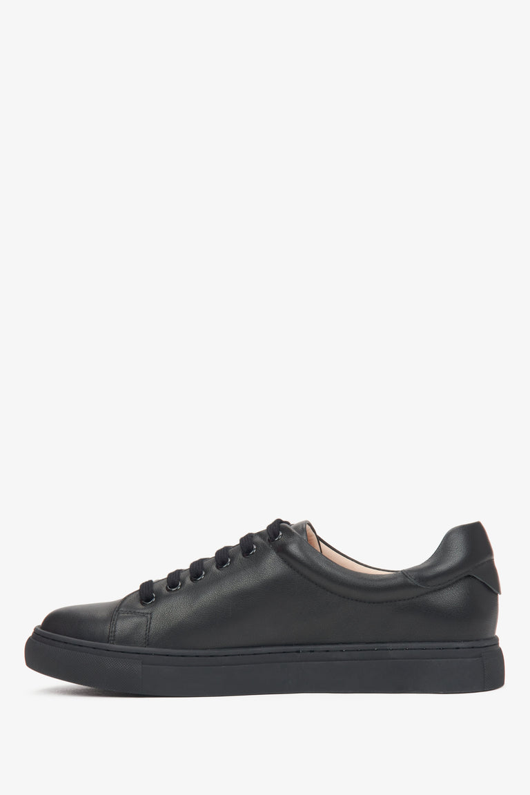 Black Low-Top Sneakers for Women Crafted from Leather by Estro