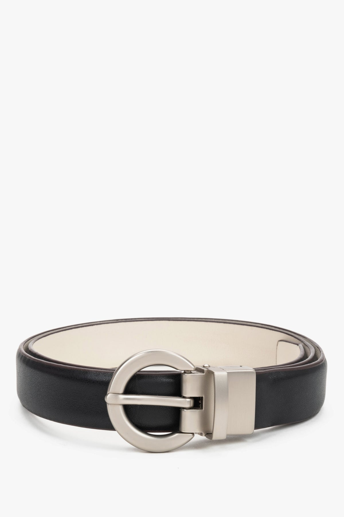Black Leather Women's Belt with a Round Silver Buckle Estro Estro ER00120708.