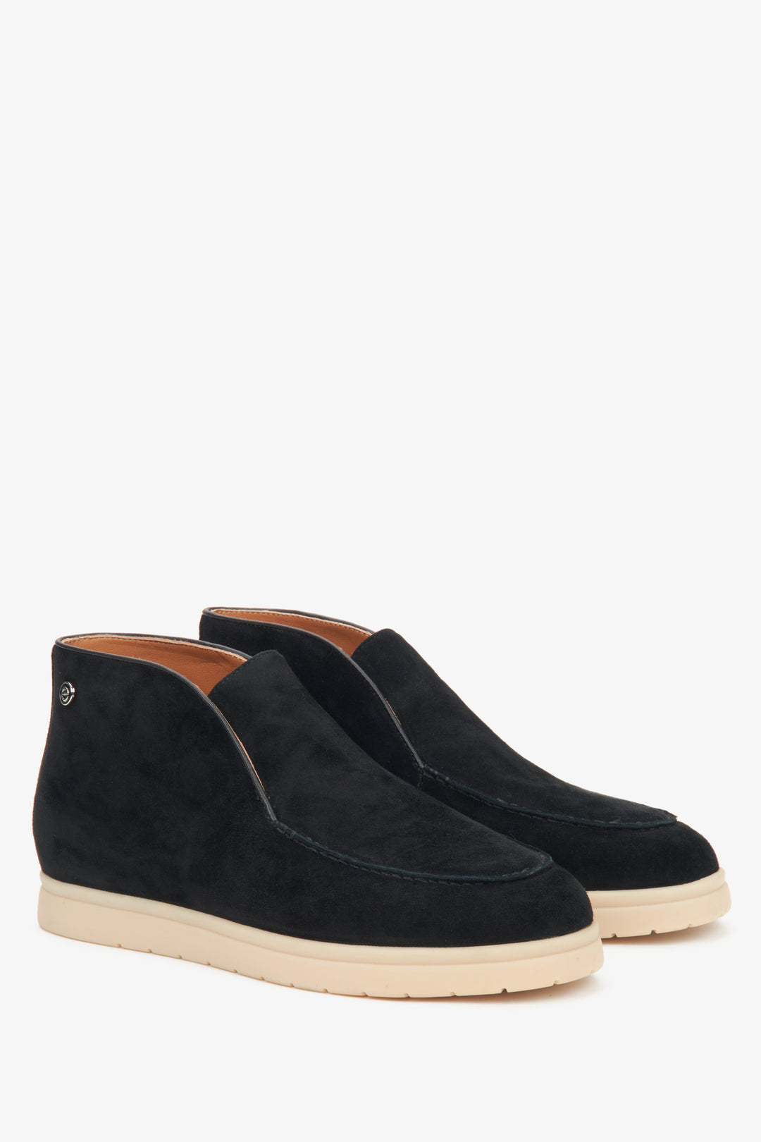 Black Low-Top Ankle Boots for Women Crafted from Velour and Leather by Estro