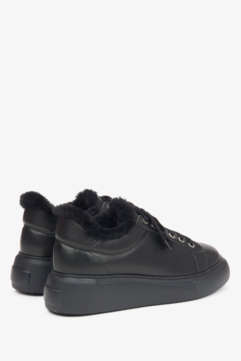 Stylish Black Low-Top Winter Sneakers for Women with Fur Lining by Estro - heel line.