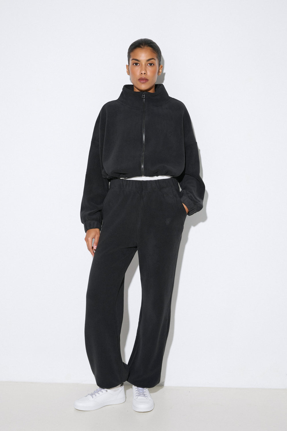 Women's Black Fleece Tracksuit Set Estro ER00118830.