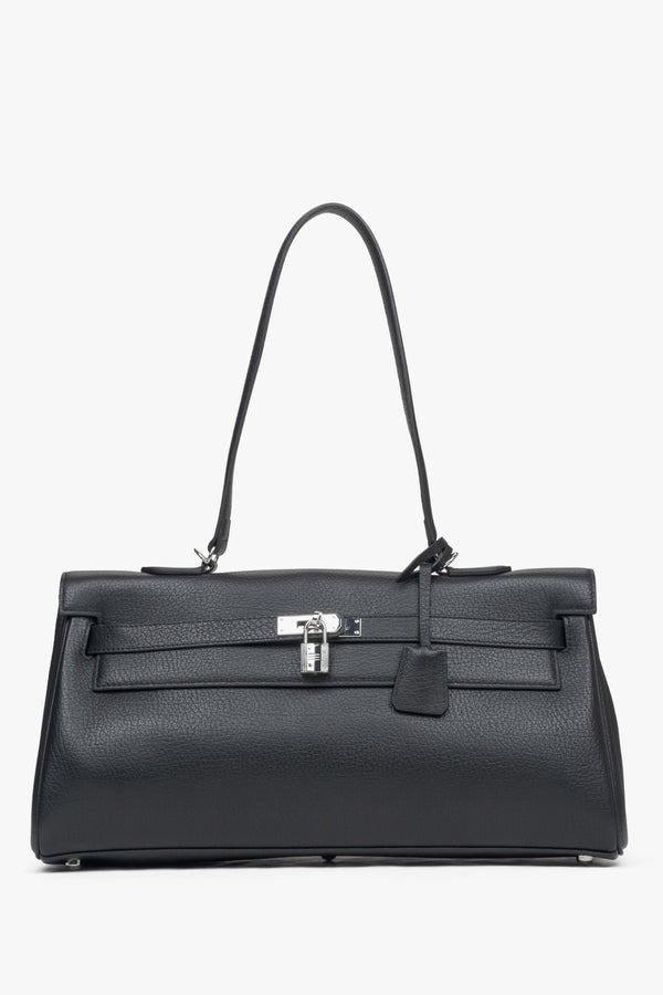 Women's black shoulder bag by Estro, featuring sleek silver-tone hardware.