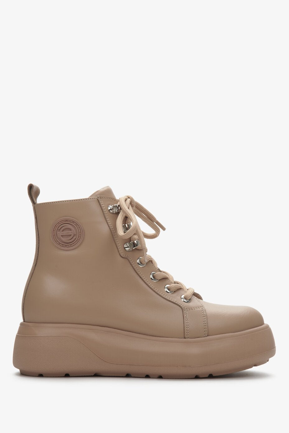 Women's beige leather boots with Insulation of fall by Estro - shoe profile. 