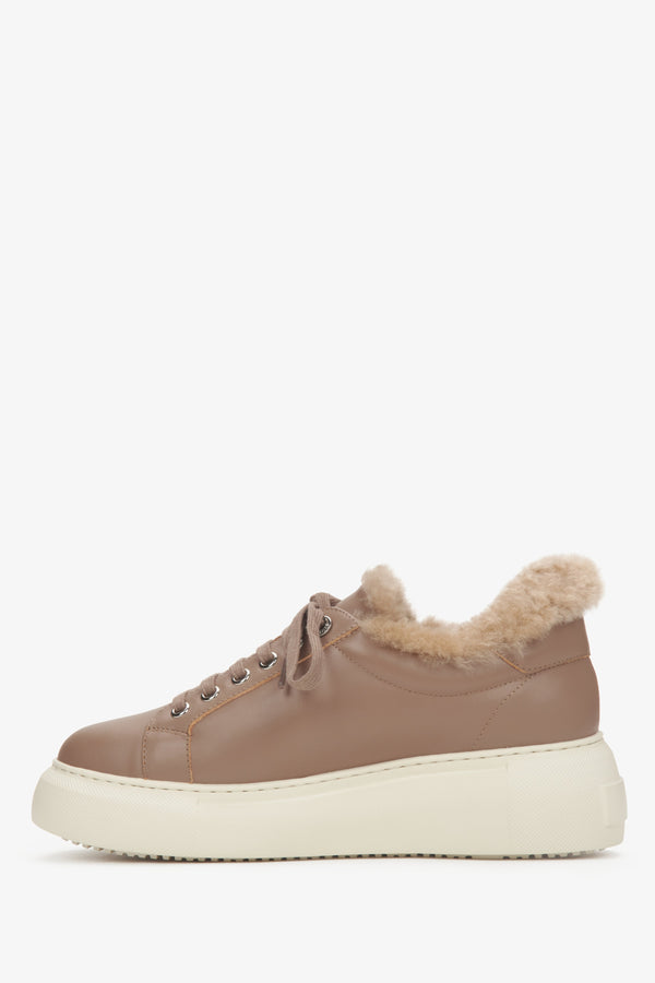 Estro Women's Brown Low-Top Winter Sneakers with Cozy Fur Lining - shoe sideline.