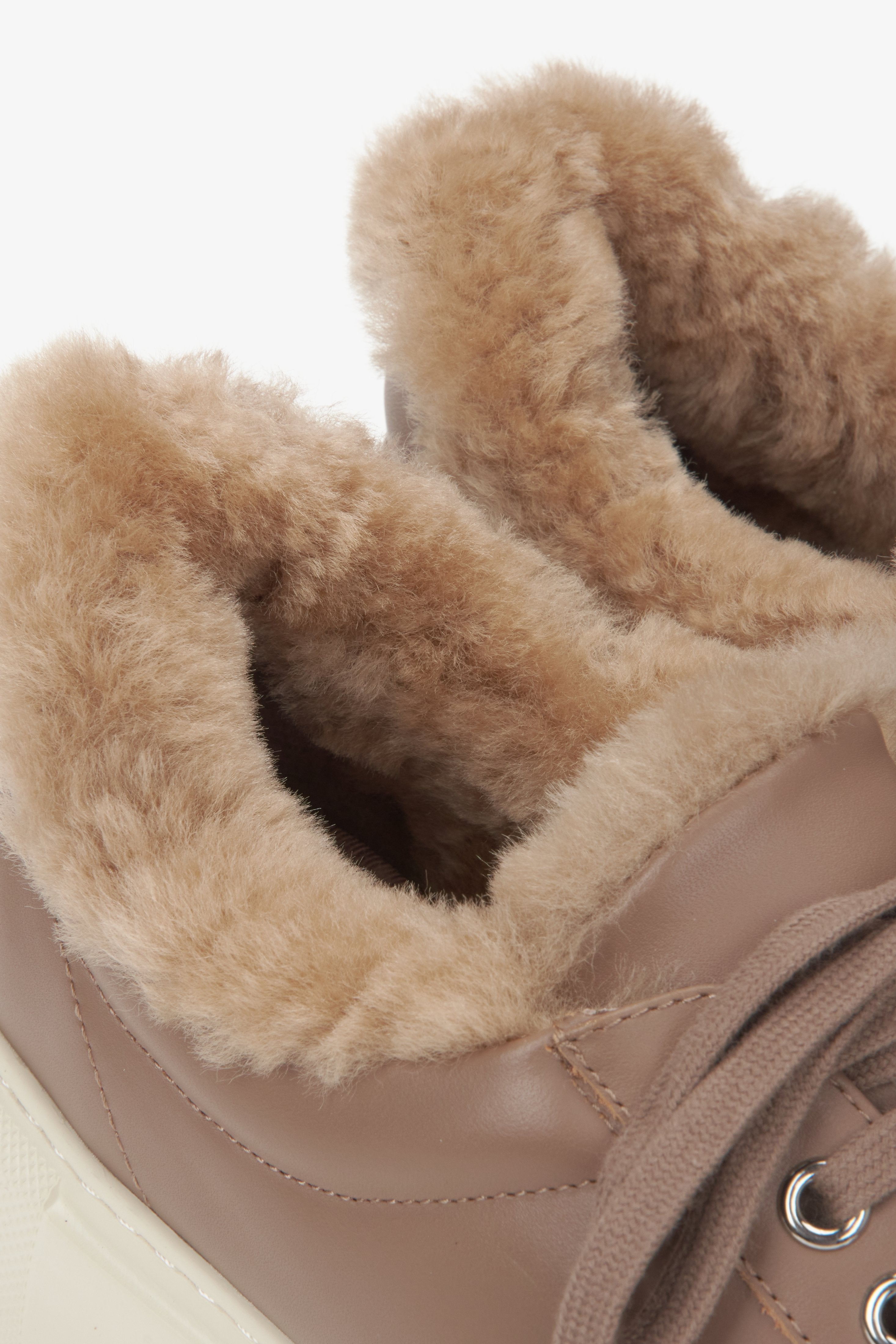 Women's Winter Sneakers in Brown Featuring a Low-Top Design and Fur Lining by Estro - details.