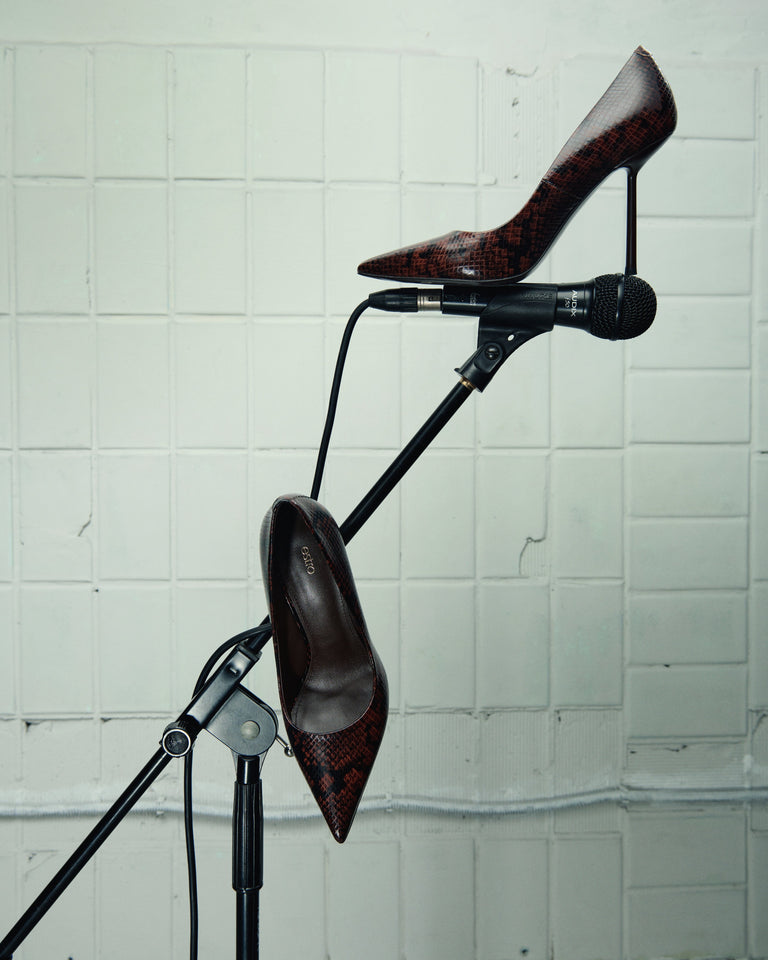 Women's Brown High Heels with a Faux Snakeskin Pattern Estro ER00118167.