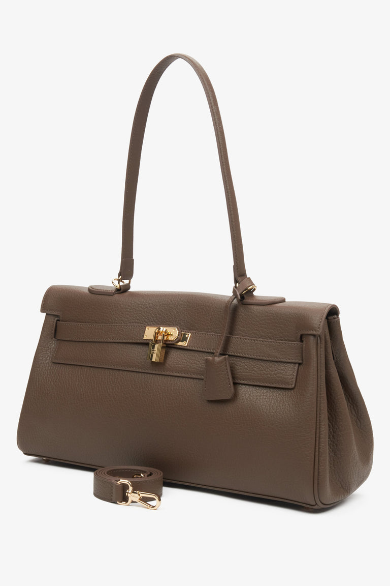 Sophisticated women's brown shoulder bag with gold-tone accents, crafted by Estro.