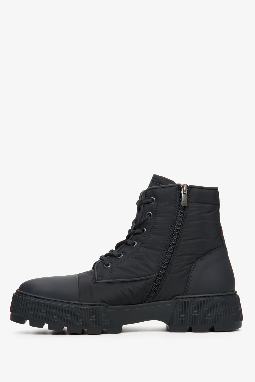 Men's black Estro textile-style boots - shoe profile.