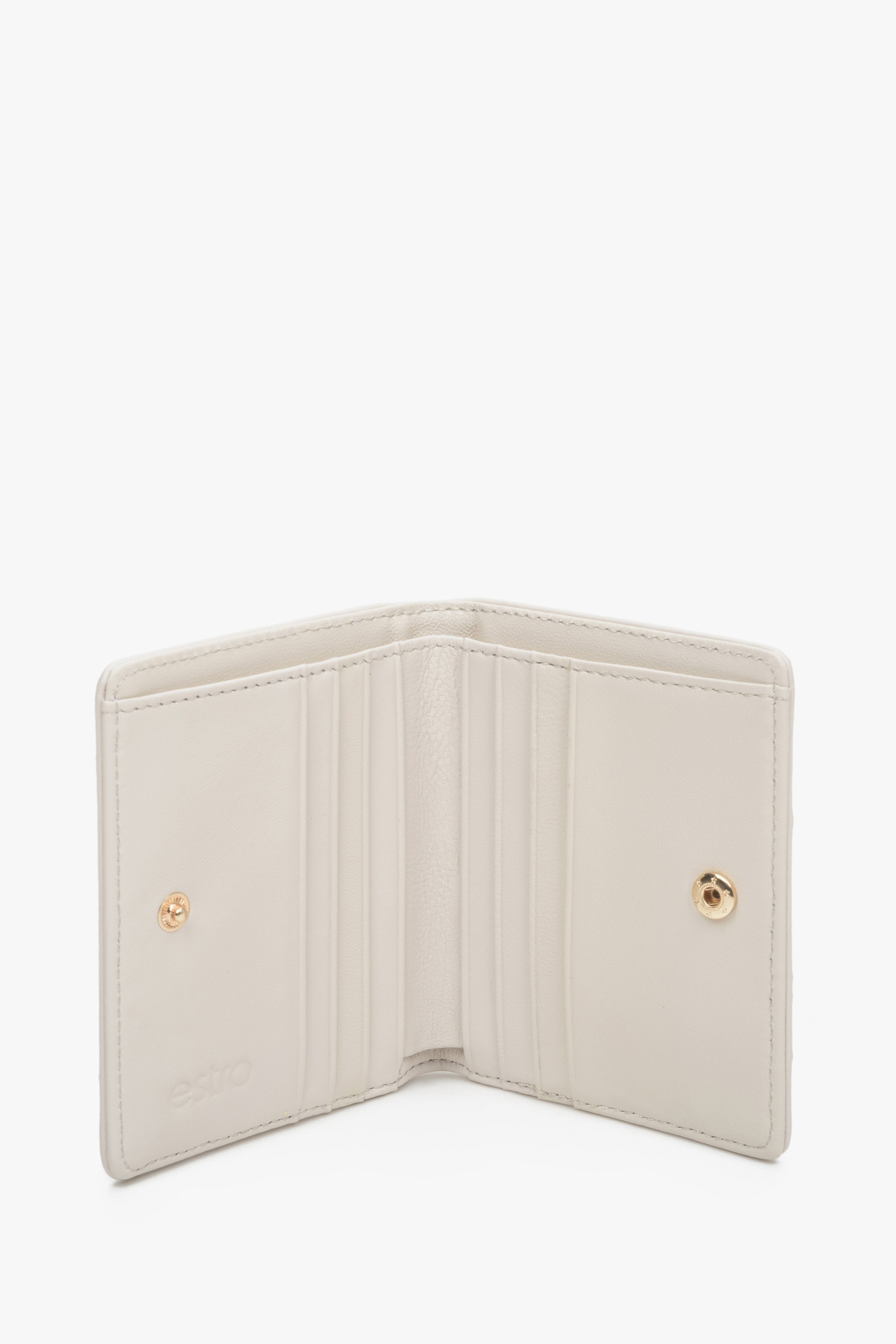 Small, women's light beige card wallet by Estro made of genuine leather - interior view of the model.