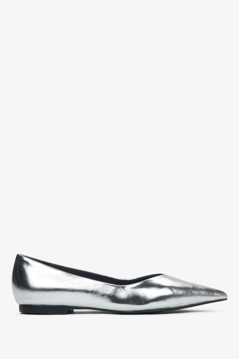 Women's Silver Pointed Toe Ballet Flats made of Genuine Leather Estro ER00115994.