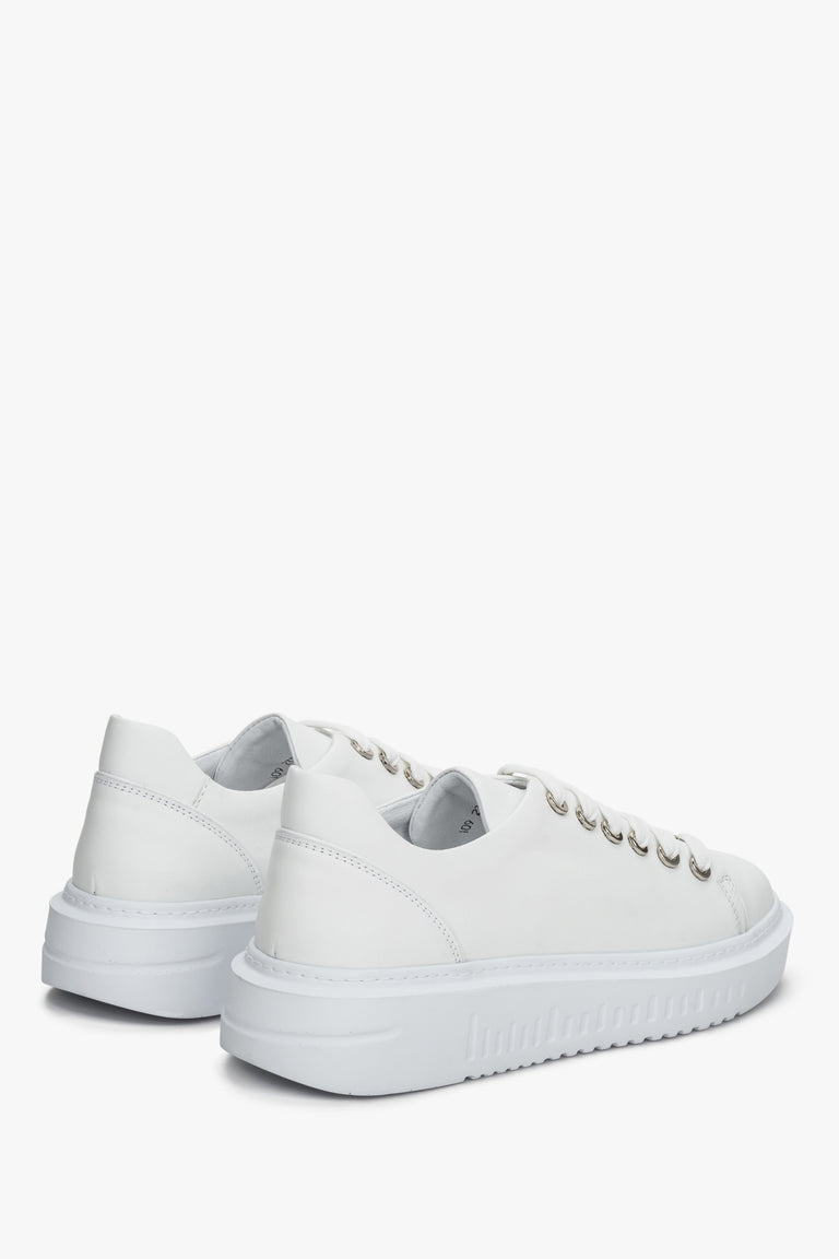 Women's White Low-Top Leather Sneakers Estro ER00111060