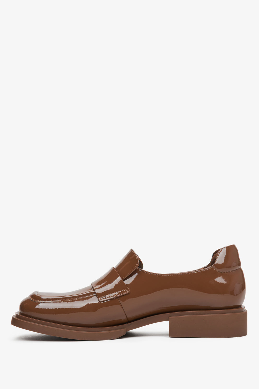 Women's brown moccasins with a square toe by Estro, made of patent genuine leather - shoe profile.
