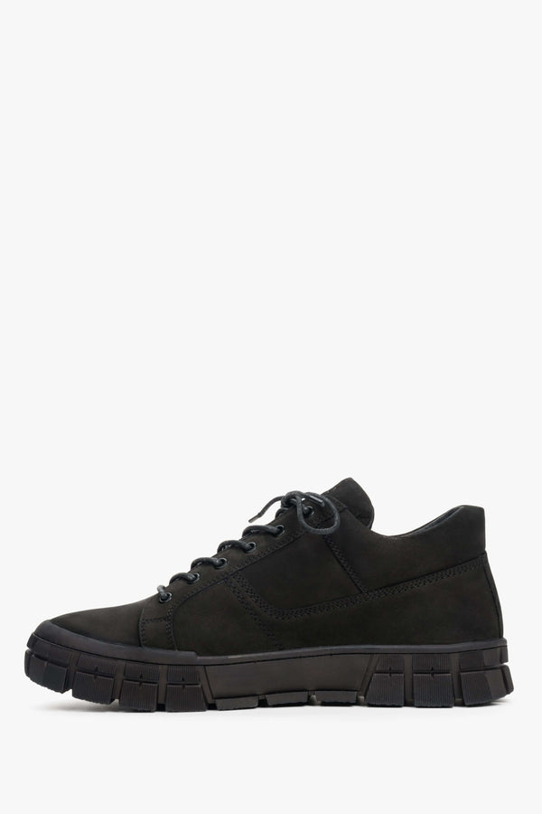 Black lace-up men's nubuck shoes - shoe profile.