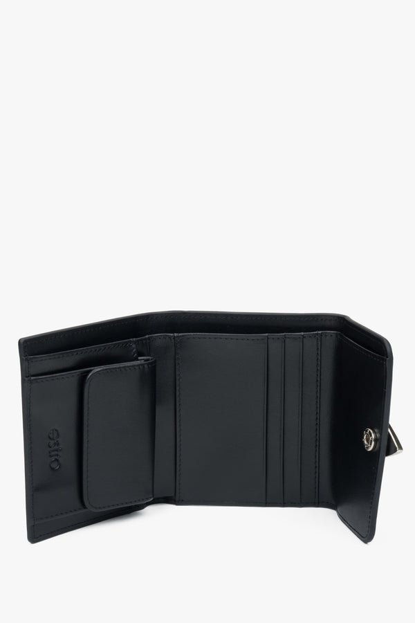 Compact Black Wallet for Women Featuring a Heart-Shaped Clip by Estro