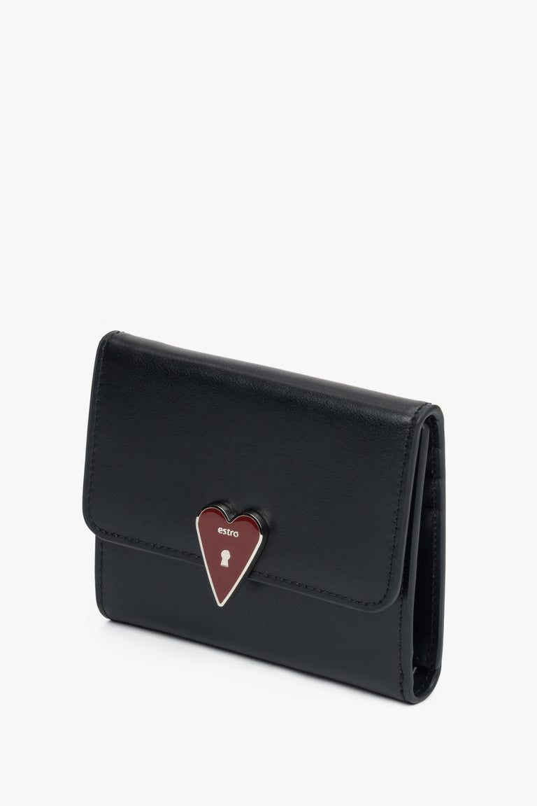 Estro Women's Compact Wallet in Black with a Heart-Shaped Clip