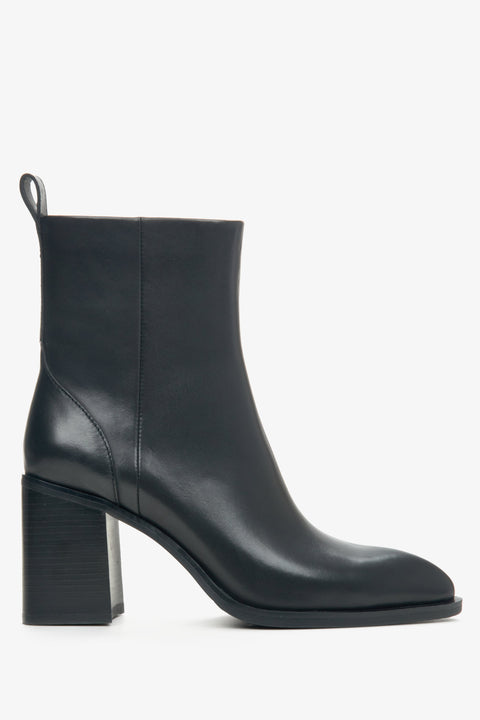 Women's Black Stiletto Ankle Boots made of Genuine Leather with Pointed Toe Estro ER00113875.