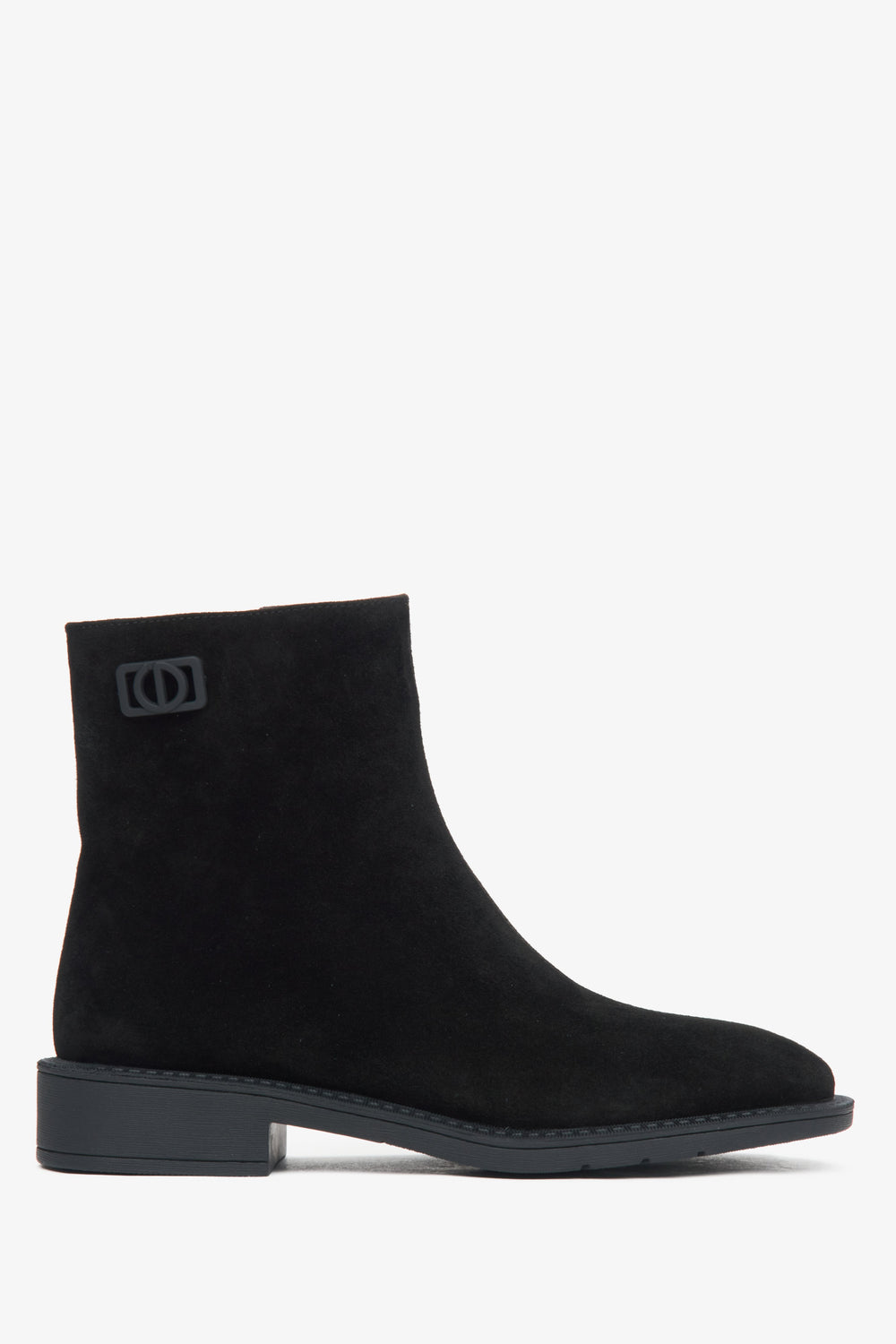 Women's Black Ankle Boots made of Genuine Velour with Light Insulation Estro ER00115890.