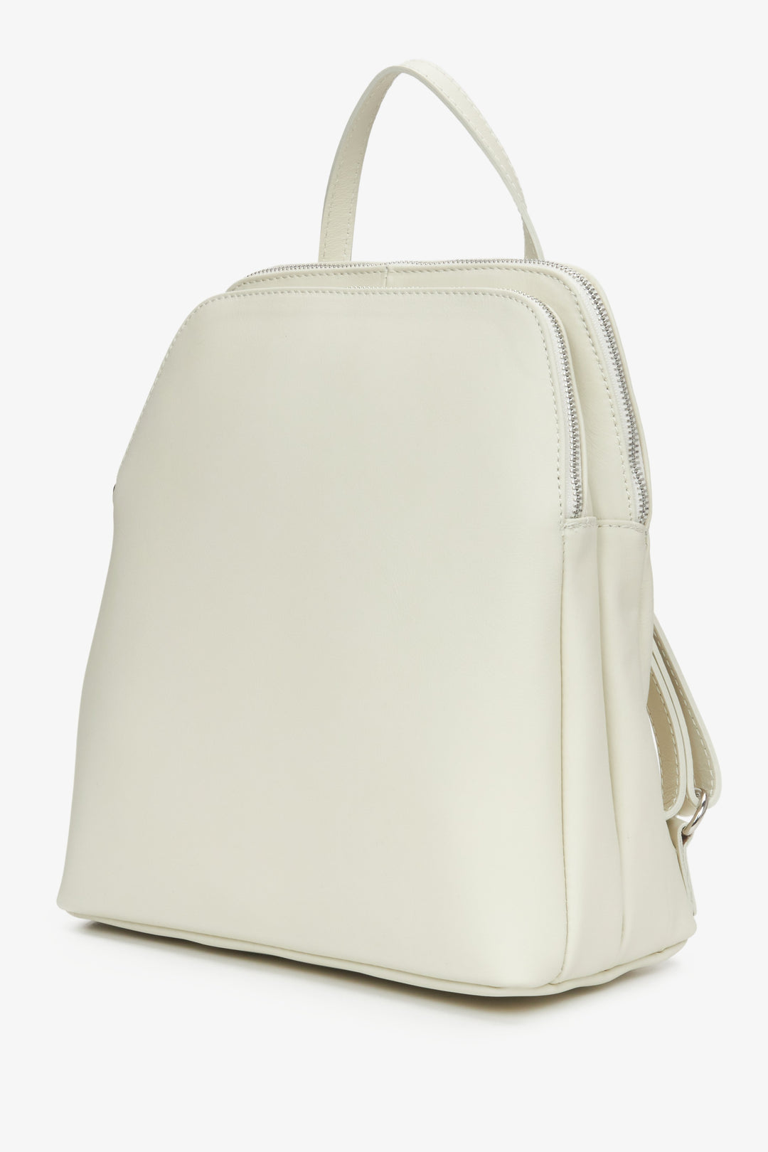 Women's leather millky-beige Estro backpack.