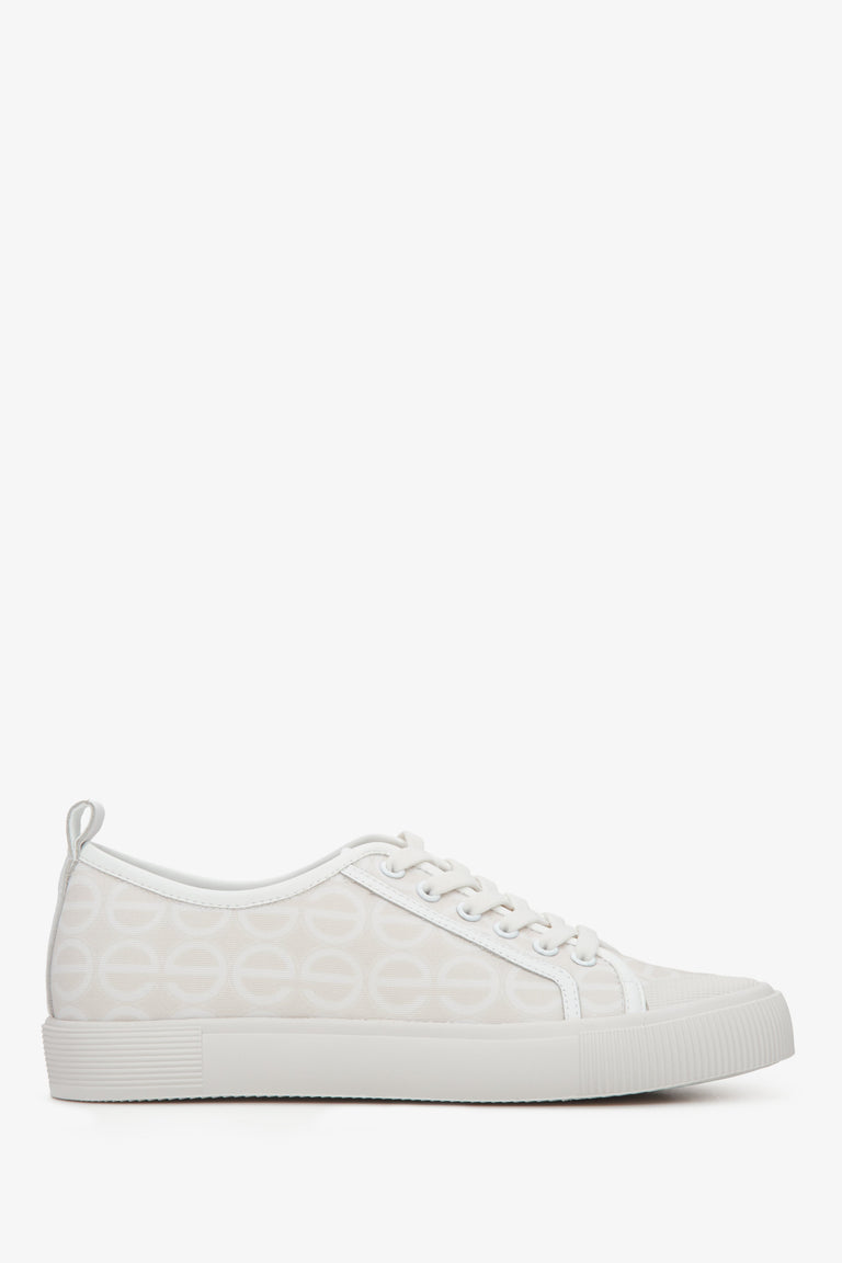 Low-top white and beige women's sneakers Estro.