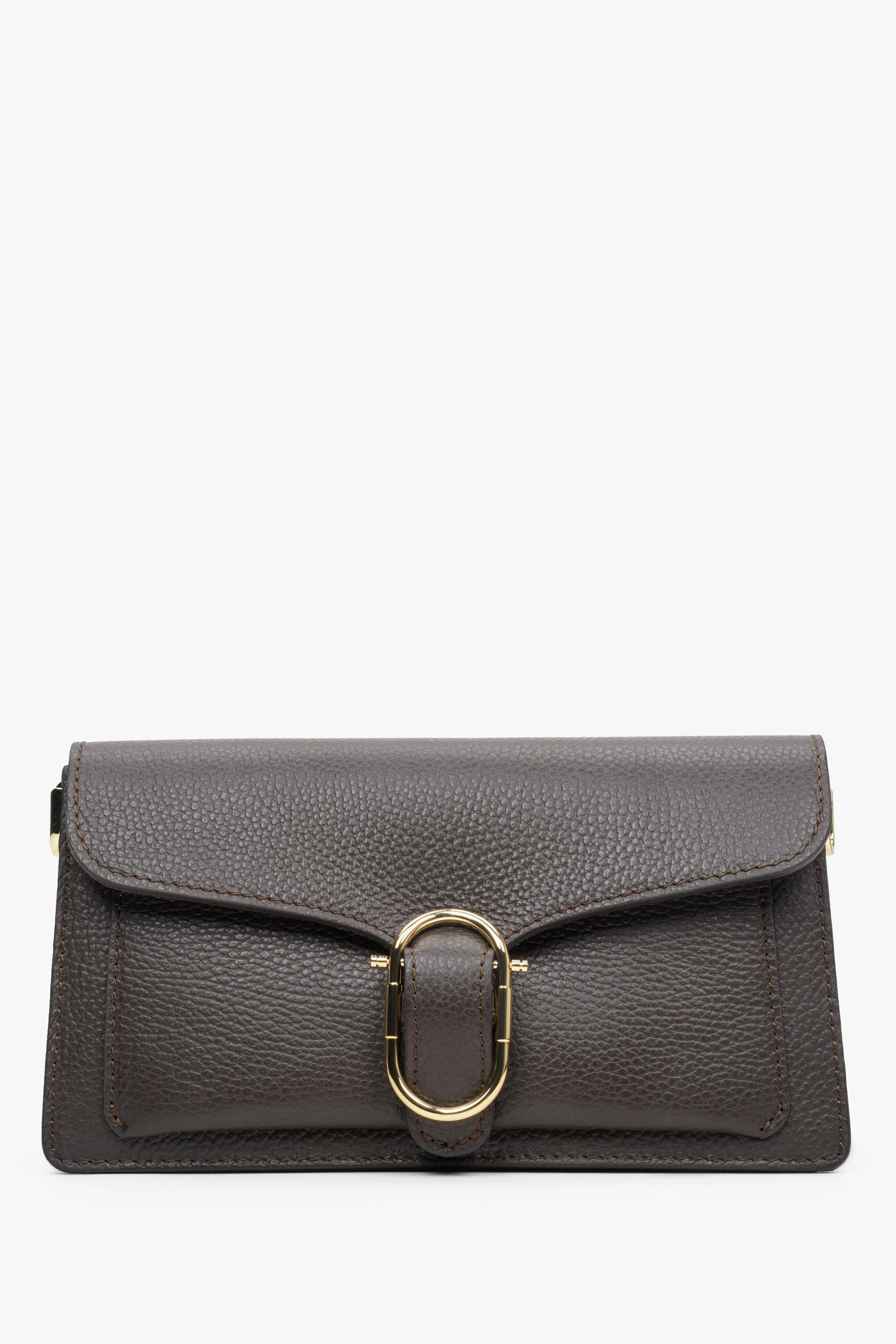 Dark brown Estro women's shoulder bag with gold elements.