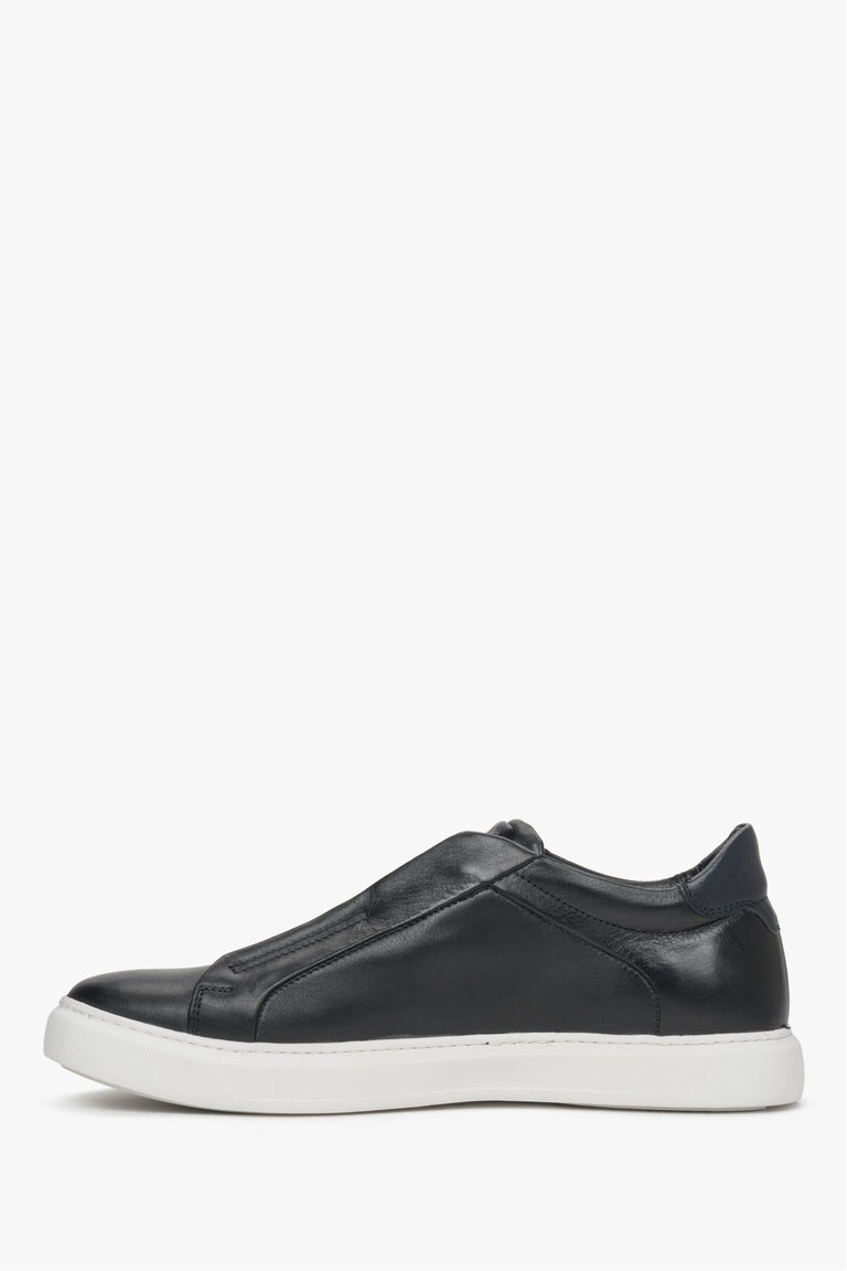 Men's Black Slip-on Sneakers made of Genuine Leather Estro ER00110363.