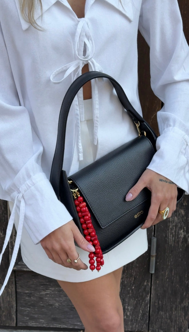 Women's Black Shoulder Bag made of Italian Genuine Leather Estro ER00116348.