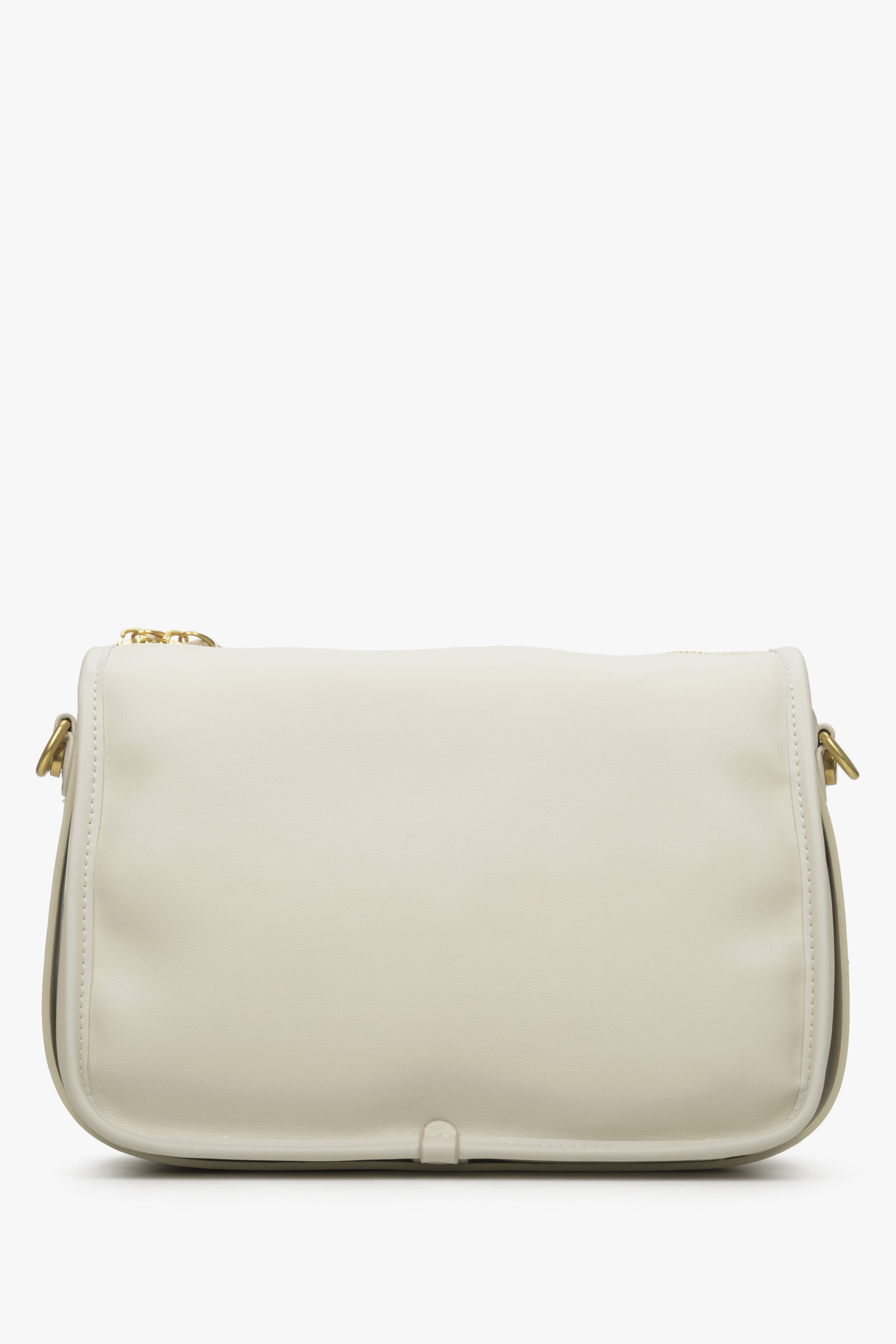 Estro women's light beige leather shoulder bag - perfect for spring and summer.