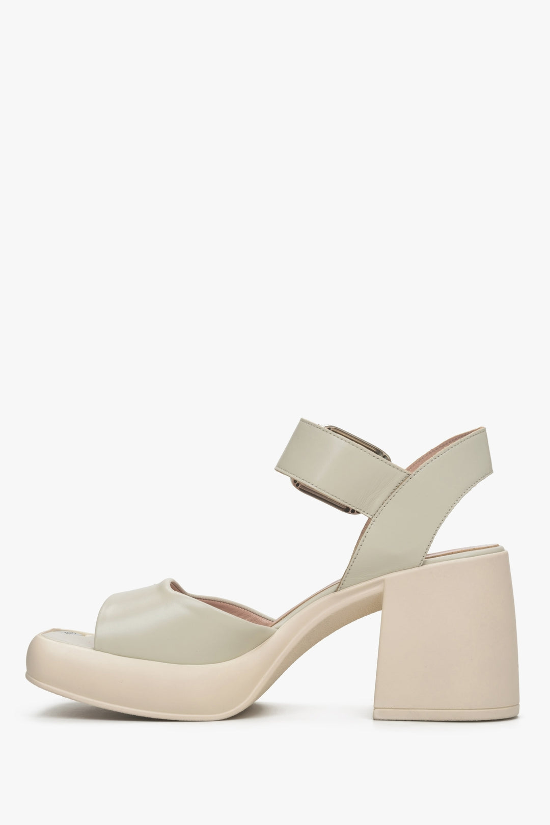Stylish women's beige-grey sandals with a stable block heel by Estro - shoe profile.
